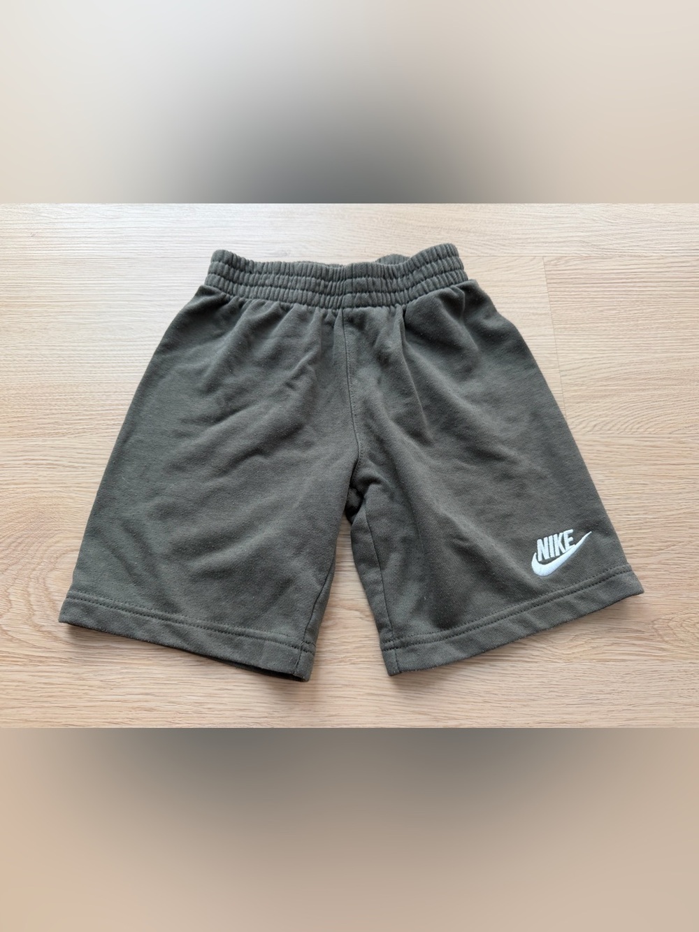 Nike Kids Dri-Fit Green Shorts Size 7 6-7yrs